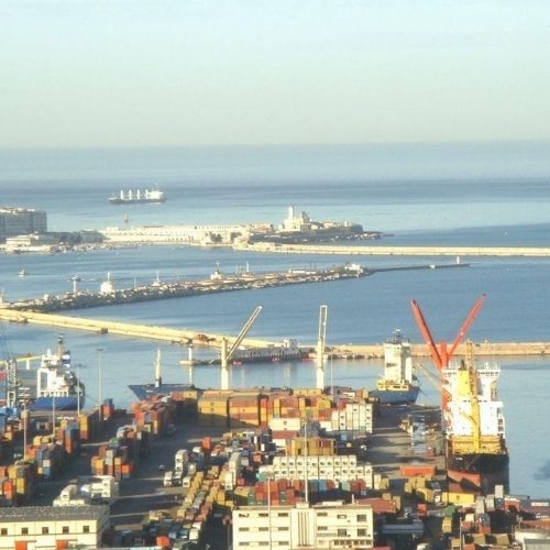 الموانئ الجزائرية
