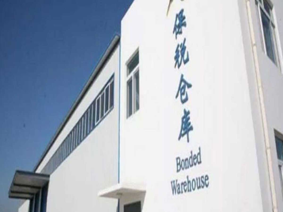 مستودع جمركي صيني